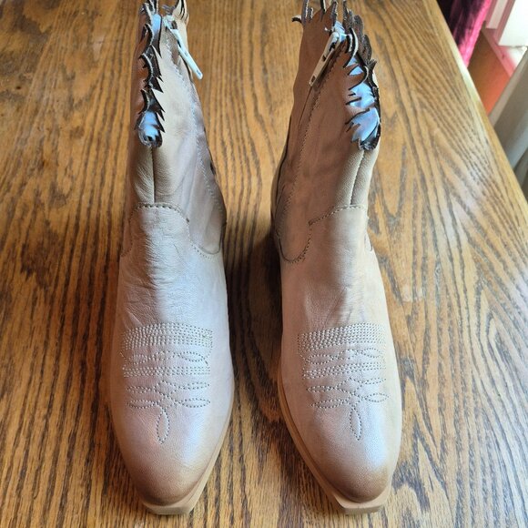 NIB BED STU ROAN Diabolical Leather Ankle Bootie Bone Size 7.5 - Picture 8 of 16